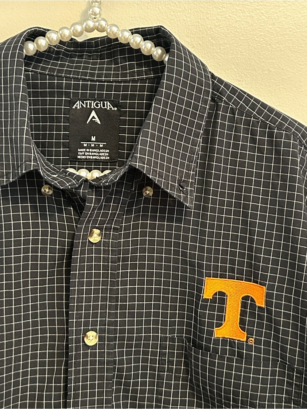 Antigua Tennessee Volunteers NCAA Button Down Grid Plaid Shirt Men’s Size M